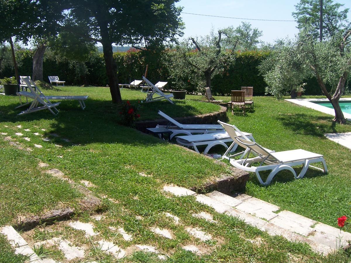 Agriturismo Le Due Querce Lazzeretto Exterior foto